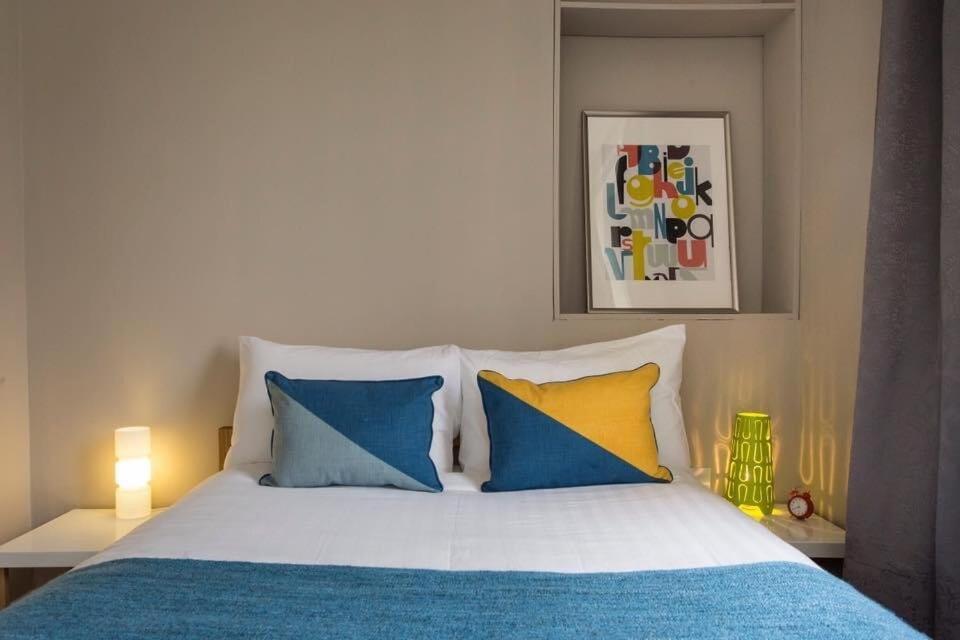Camden Apartment By Morethanstays Londra Esterno foto